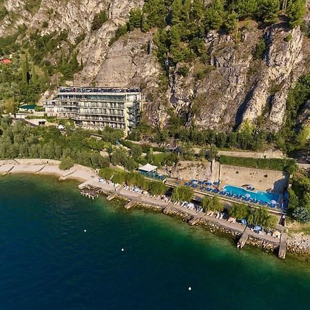 Hotel Astor Limone sul Garda Ngoại thất bức ảnh