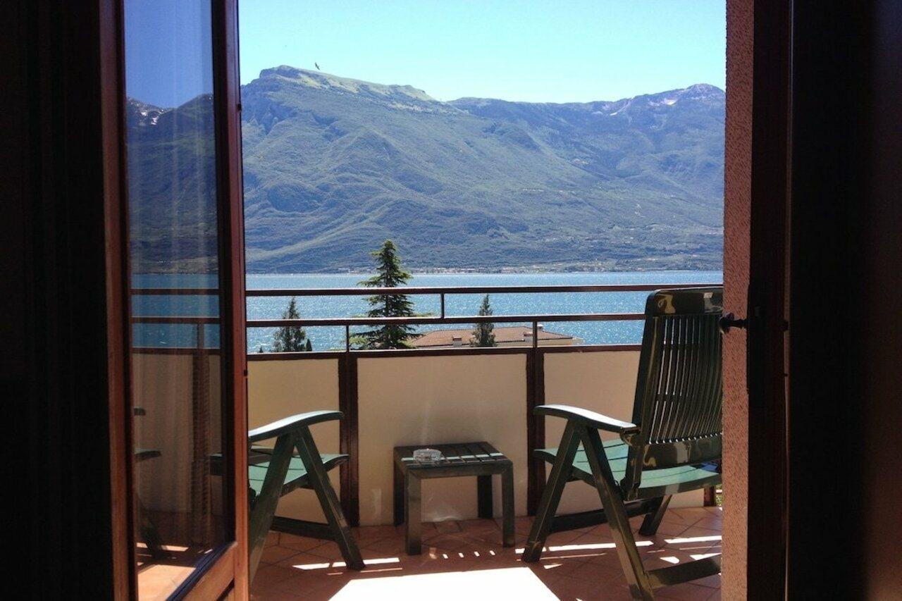 Hotel Astor Limone sul Garda Ngoại thất bức ảnh
