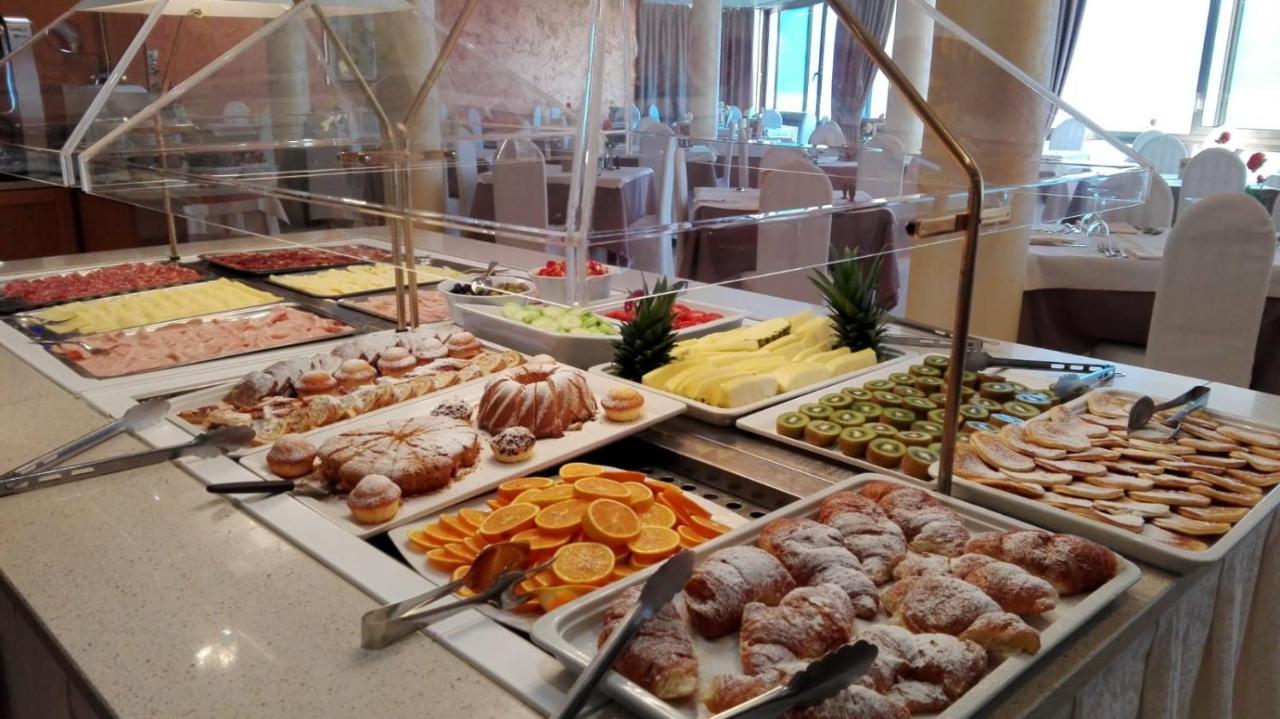Hotel Astor Limone sul Garda Ngoại thất bức ảnh