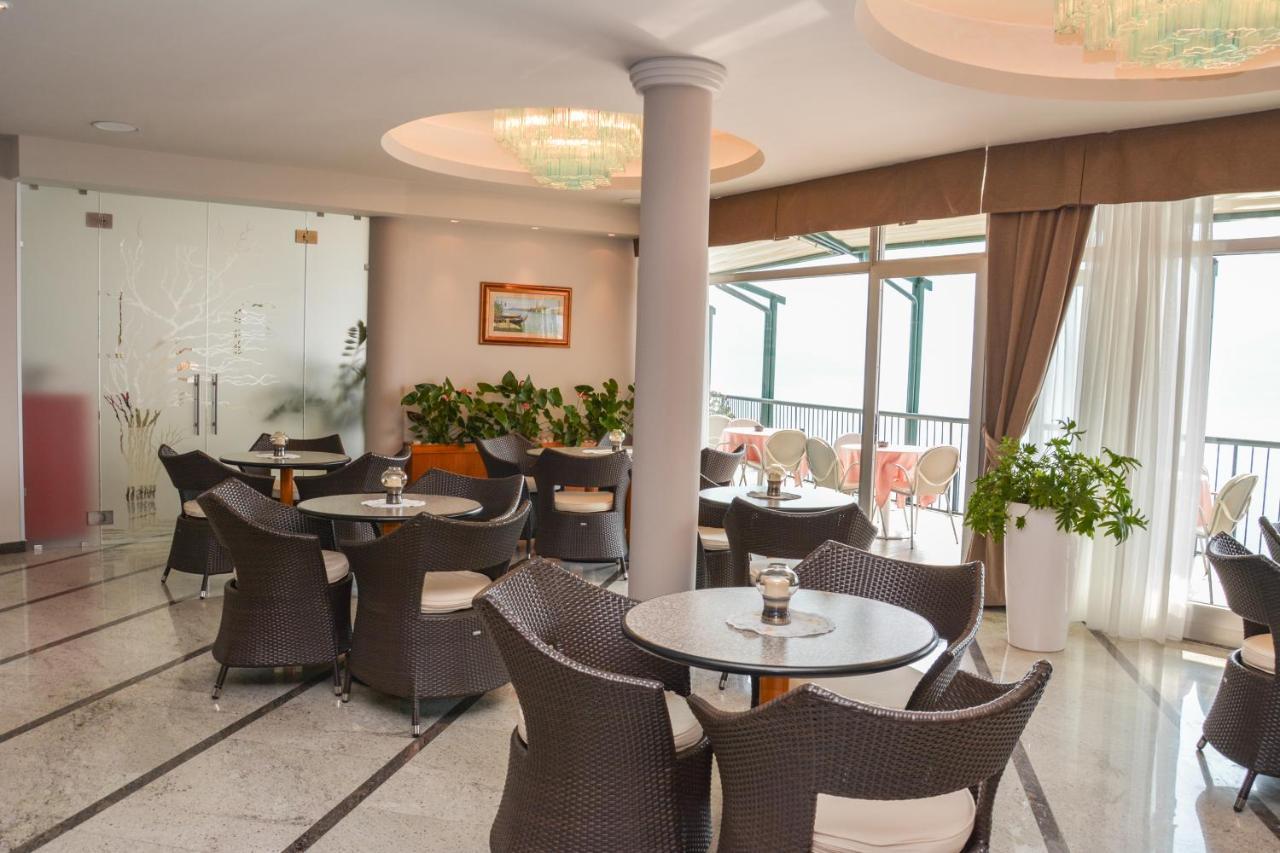 Hotel Astor Limone sul Garda Ngoại thất bức ảnh