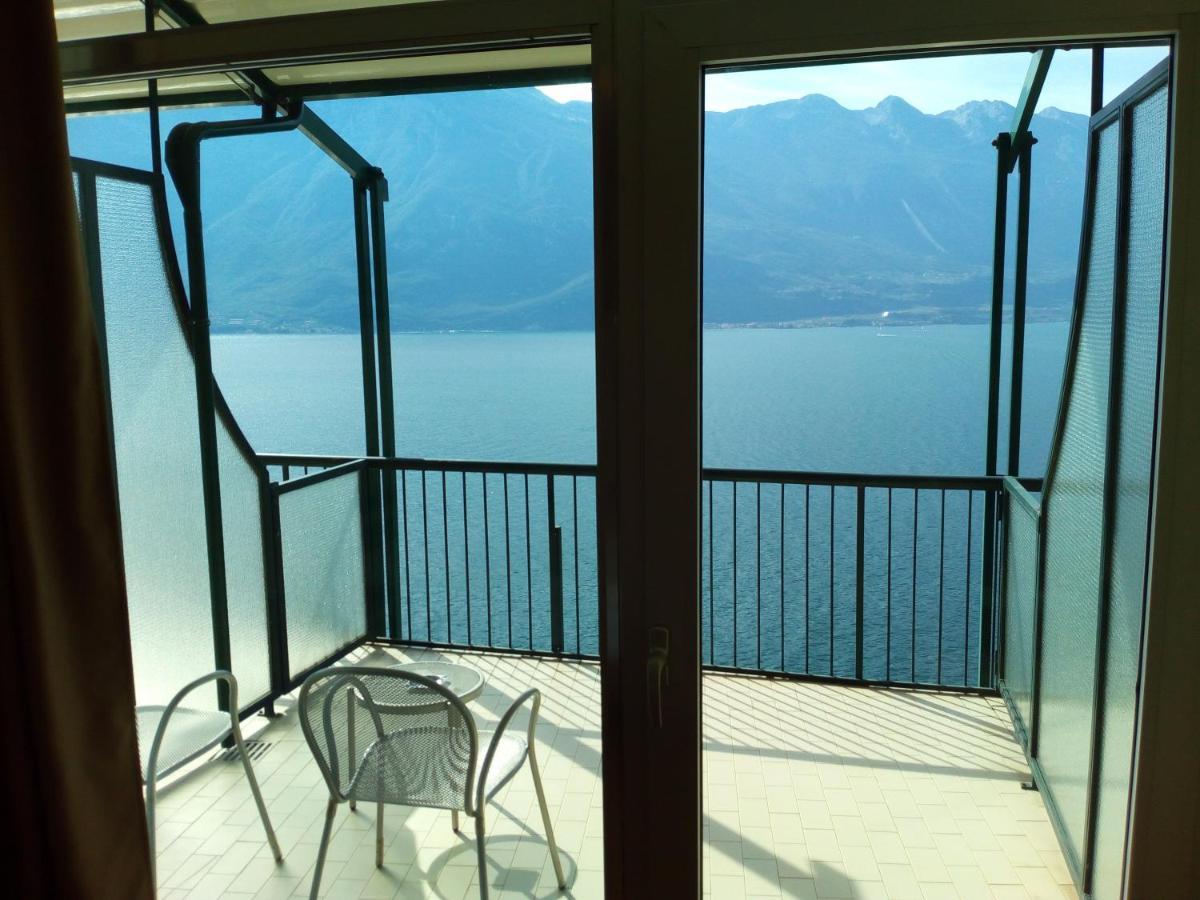 Hotel Astor Limone sul Garda Ngoại thất bức ảnh